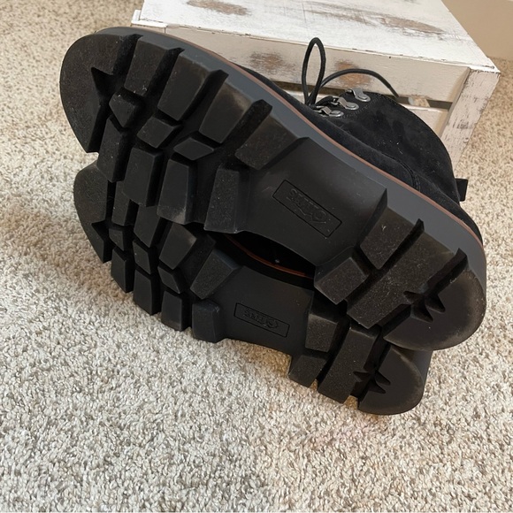 Cliffs By White Mountain Black Suede Sherpa Lined Hiking Gorpcore Boots - Picture 13 of 15